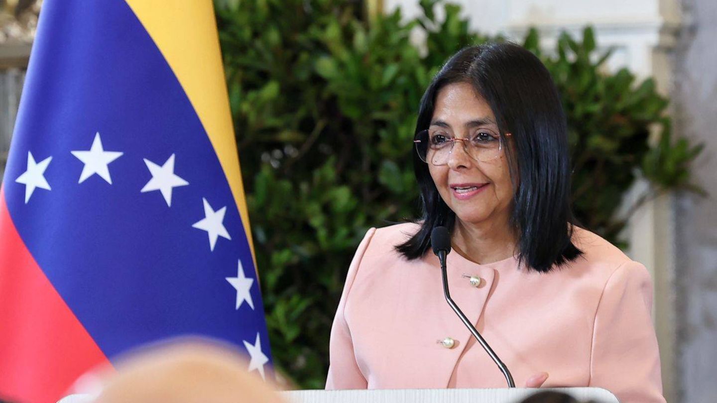 Delcy Rodríguez: Die "Tigerin", die Venezuela nun gegen die USA verteidigt