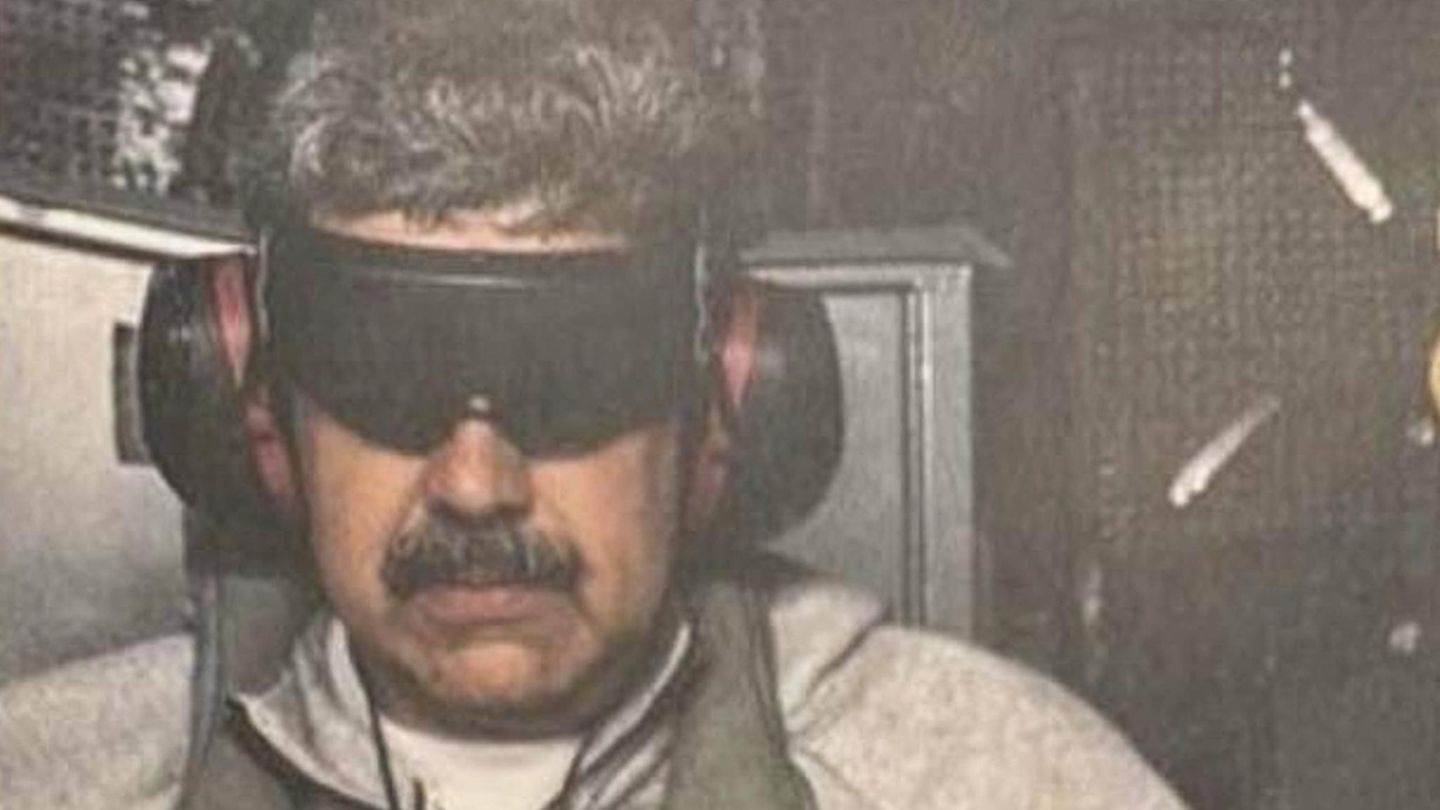 Venezuelas gestürzter Machthaber Nicolás Maduro an Bord des Kriegsschiffes USS Iwo Jima