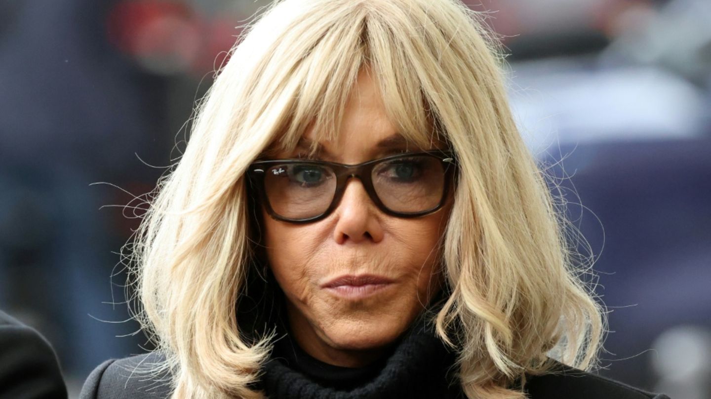 Cybermobbing gegen Brigitte Macron: Bis sechs Monate Haft für Täter