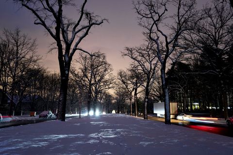 Im Berliner Südwesten bleibt weiter das Licht aus. (Archivbild) Foto: Michael Ukas/dpa