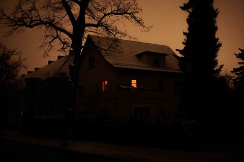 Vermehrte Straftaten hat die Polizei im Gebiet des Berliner Stromausfalls bislang nicht festgestellt. Foto: Carsten Koall/dpa