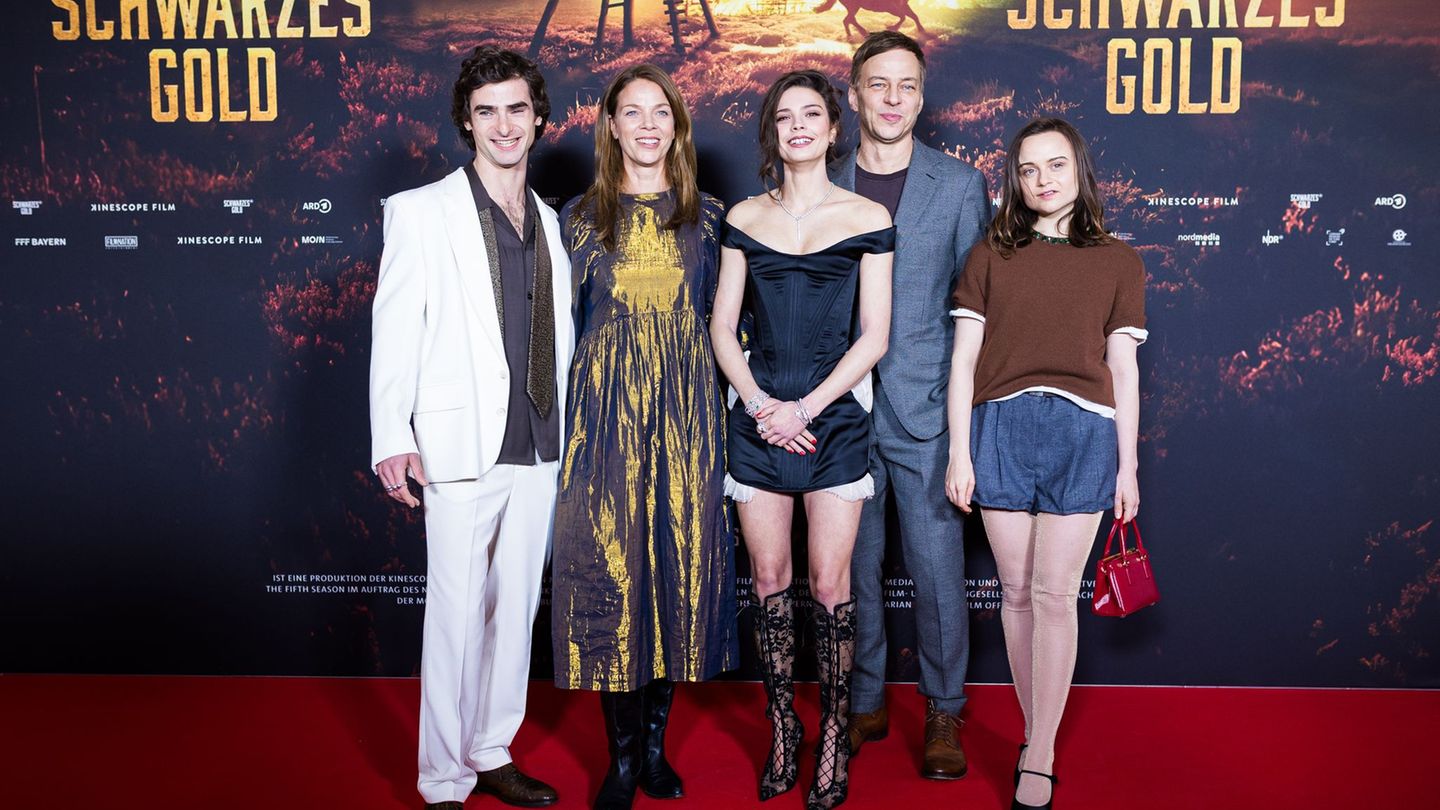 Die ARD-Serie "Schwarzes Gold" wurde in der Lüneburger Heide gedreht. (Archivbild) Foto: Moritz Frankenberg/dpa