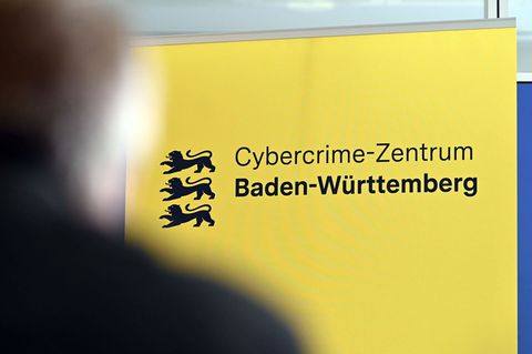Missbrauchstäter im Netz beschäftigen Cybercrime-Zentrum. (Archivbild) Foto: Uli Deck/dpa