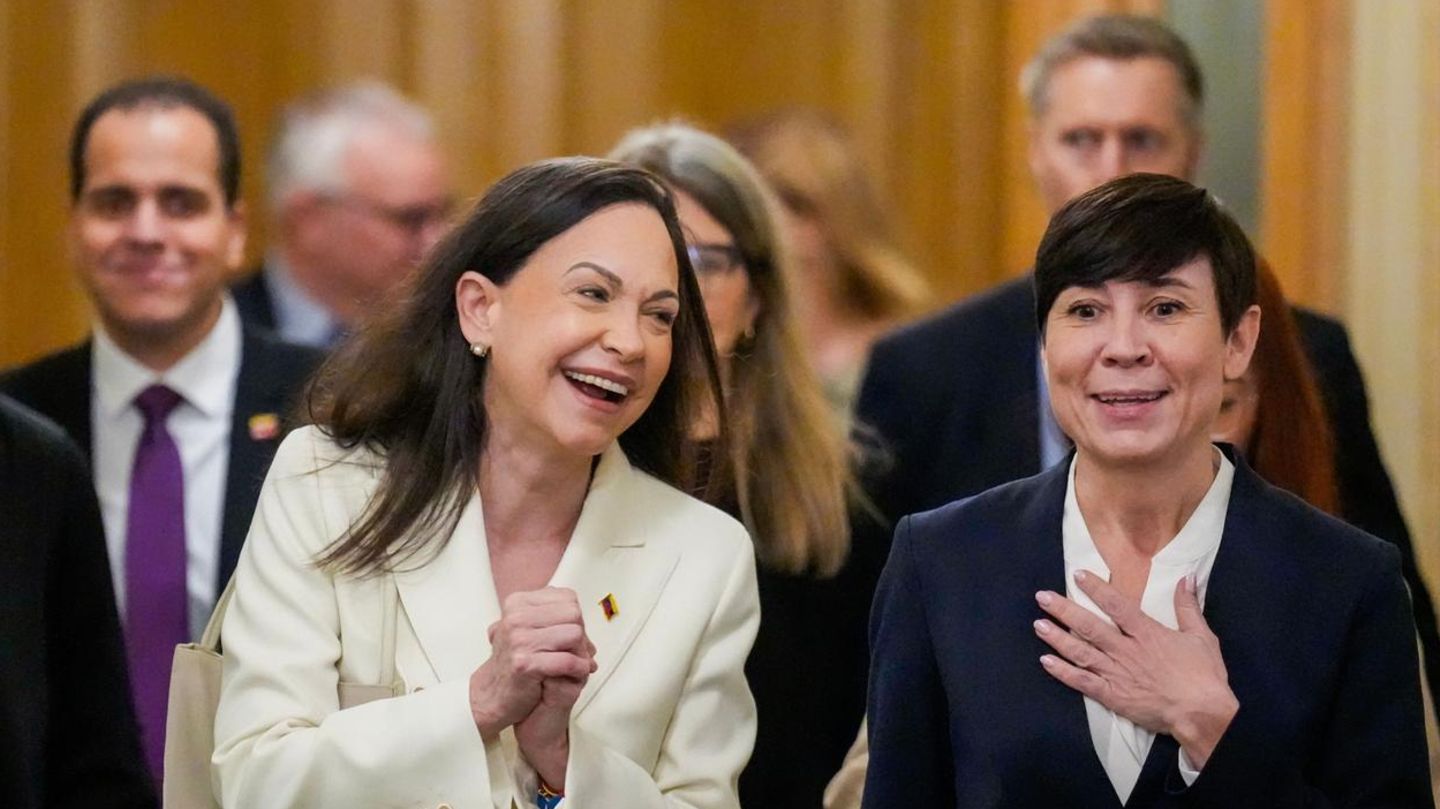 US-Militäreinsatz gegen Venezuela: Friedensnobelpreisträgerin lobt Trump und feiert Maduros Entführung