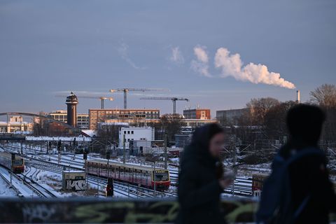 Auf den Strecken der S1 und S7 war der Verkehr nach dem großflächigen Stromausfall in Berlin eingeschränkt. (Symbolbild) Foto: L