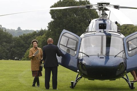 Die Royal Family reist oft im Hubschrauber, um Termine wahrzunehmen – zum Beispiel Prinzessin Anne