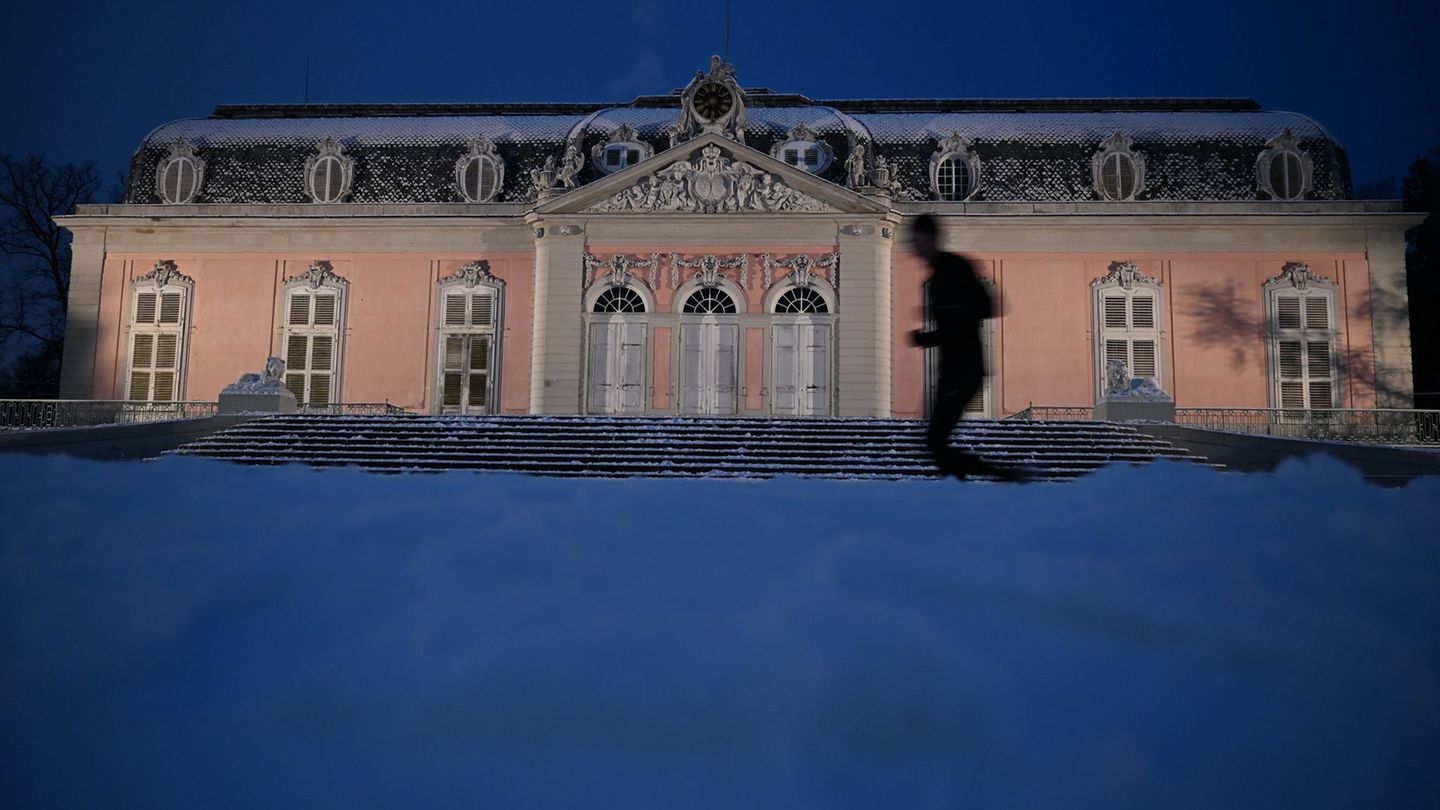 Winterlich: Schnee und Glätte in NRW - Wetter bleibt frostig