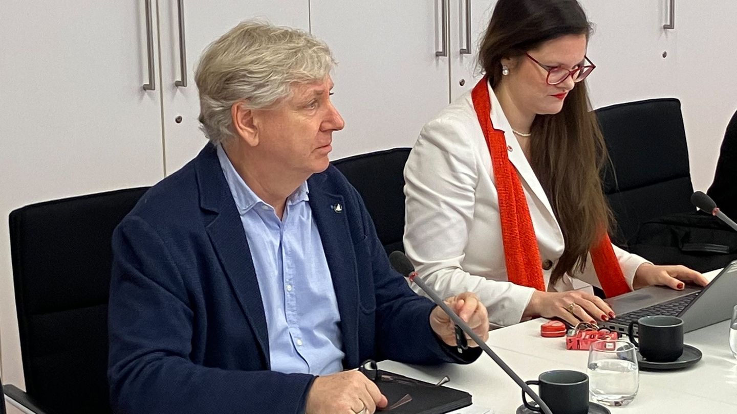 Die Landtagsabgeordneten Jouleen Gruhn und André von Ossowski traten nach internem Streit aus der BSW-Fraktion aus. Das teilten