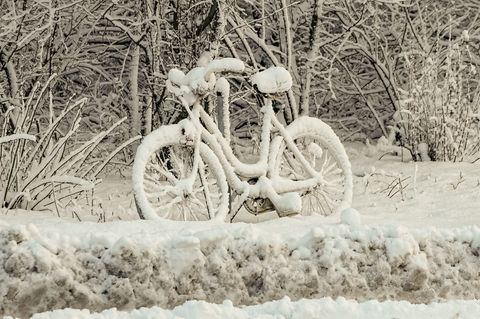 Der DWD erwartet Schnee besonders am Freitag. Foto: Markus Scholz/dpa