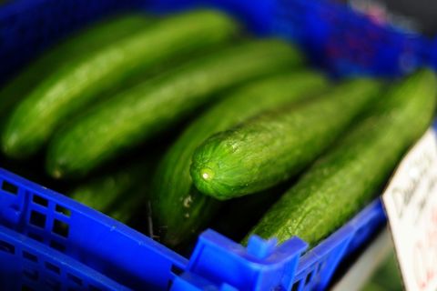Gurken in einem Geschäft in Leipzig