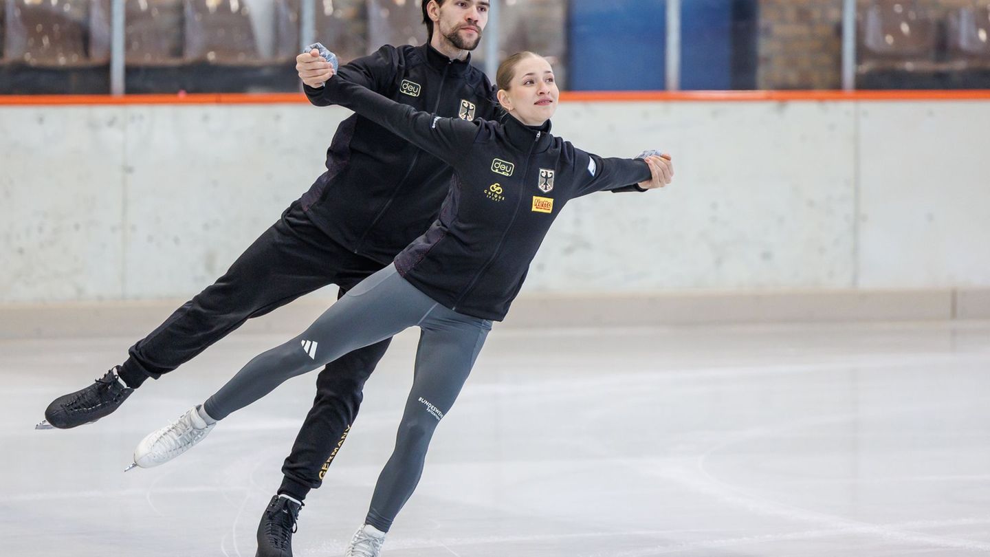 Minerva Hase (r) und Nikita Volodin zählen bei den Olympischen Spielen in Italien zu den Medaillenkandidaten. Foto: Andreas Gora