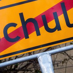 Schüler der Klassen 5 bis 10 des Gymnasiums Corvinianum in Northeim sollen am Mittwoch zu Hause bleiben. (Symbolfoto) Foto: Juli