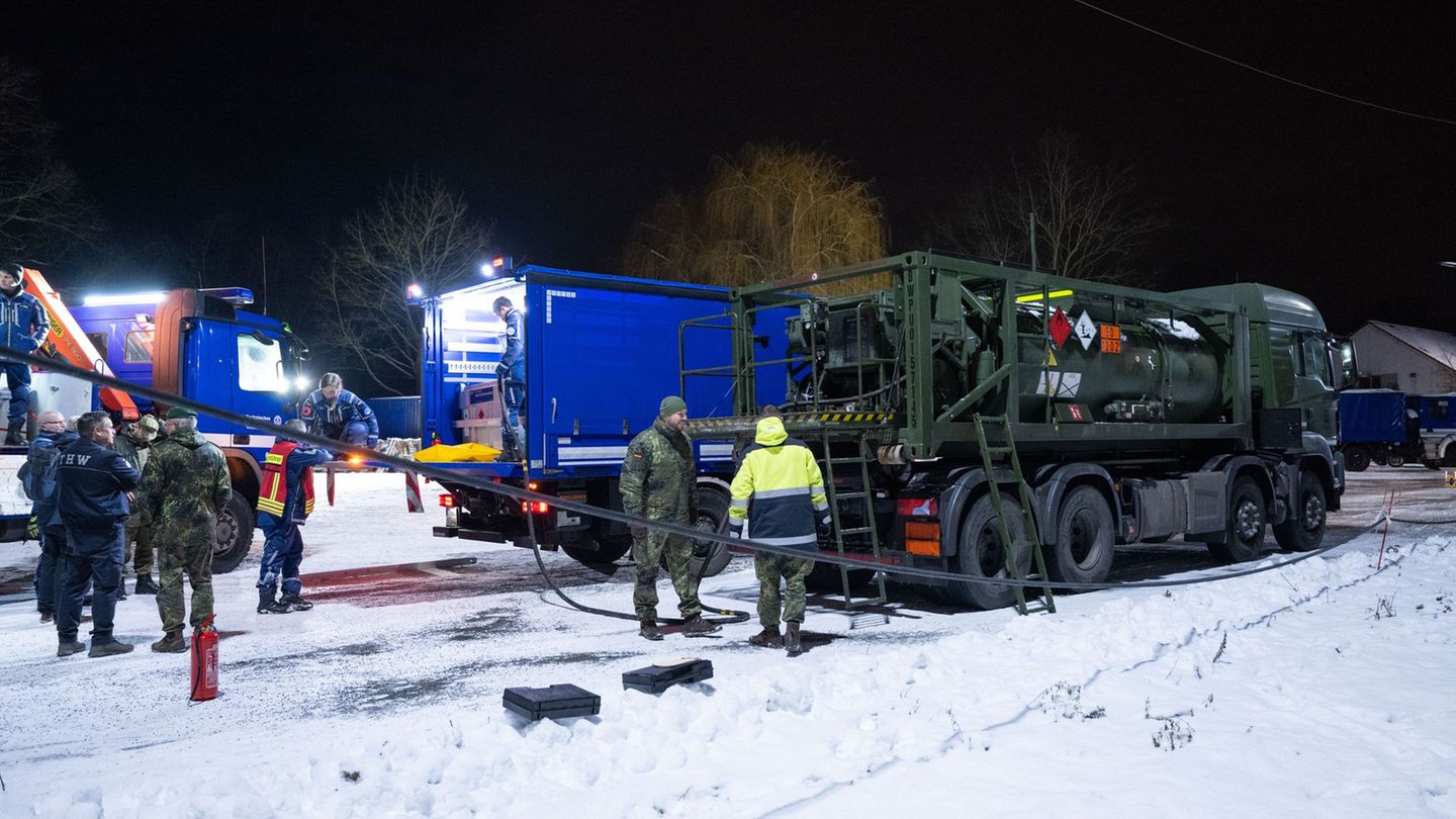 Am Tag vier des Blackouts im Südwesten von Berlin sind immer noch rund 25.500 Haushalte ohne Strom. Aus Sicht von Hamburgs Umwel
