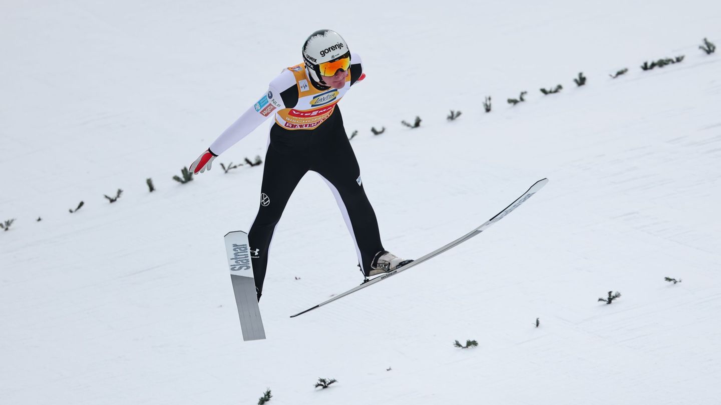 Skispringen: Zehn Jahre nach dem Bruder: Tournee-Triumph für Domen Prevc