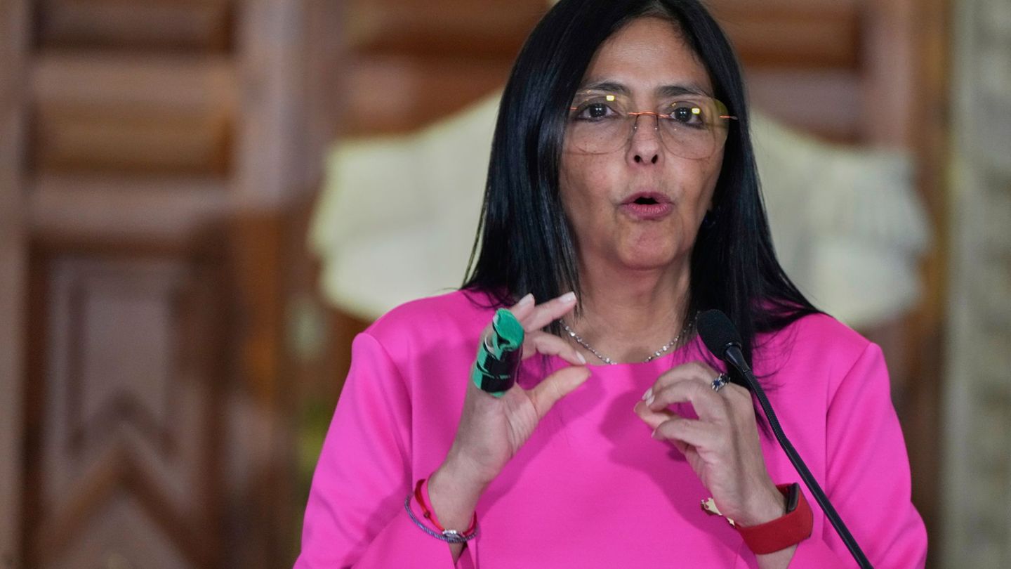 Delcy Rodríguez gilt als enge Vertraute des von den USA gefangen genommenen Präsidenten Maduro. (Archivbild) Foto: Ariana Cubill