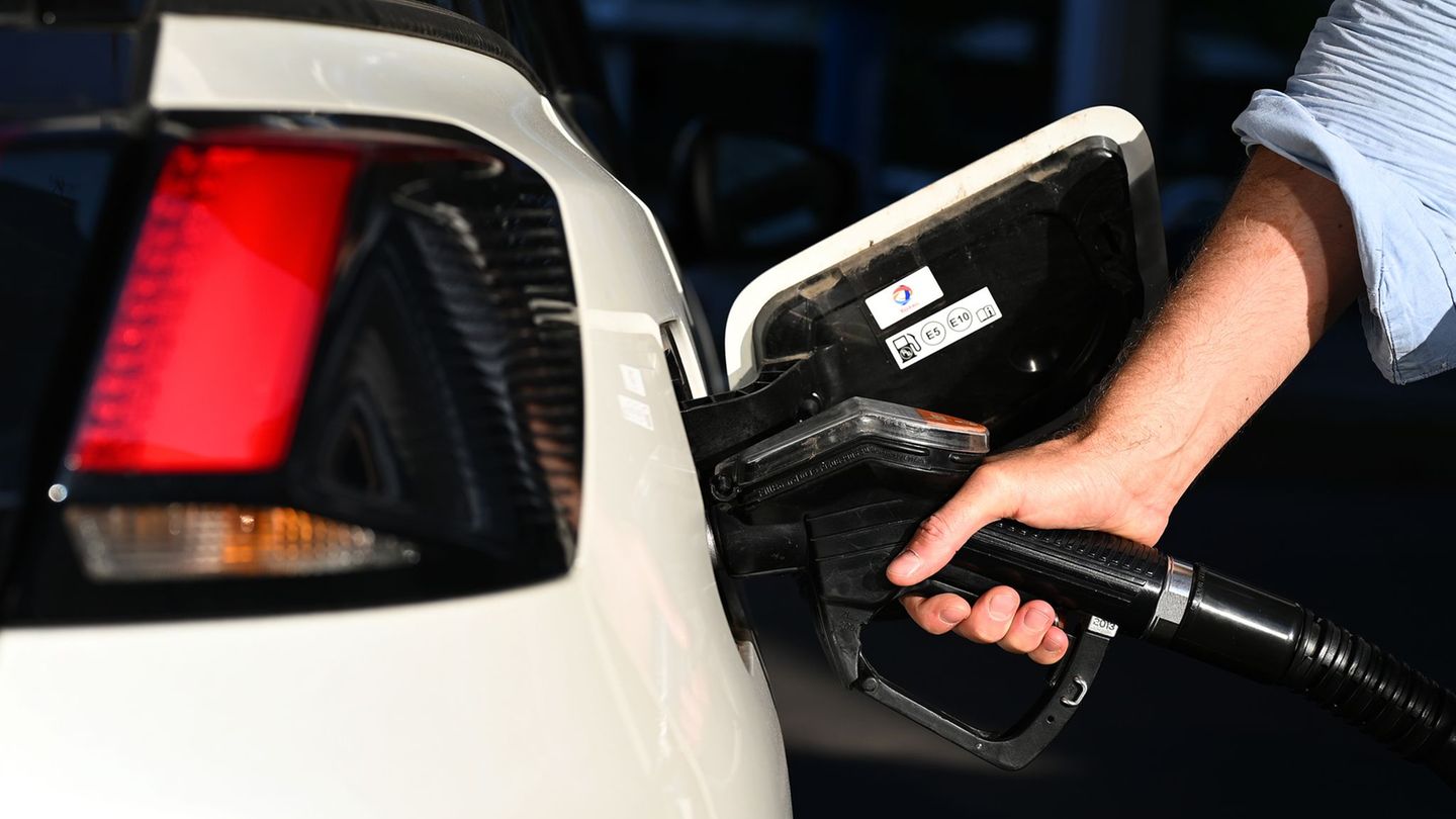 Die CO2-Abgabe wird unter anderem auf Kraftstoffe erhoben. 21,4 Milliarden Euro kamen 2025 zusammen. (Symbolbild) Foto: Monika S