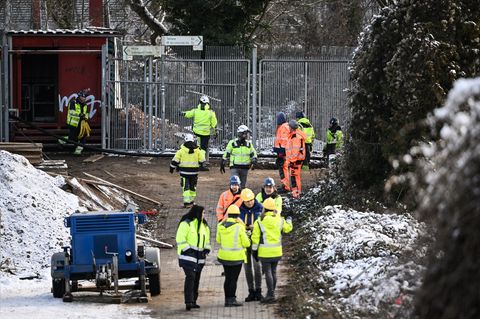 Bauarbeiten am Ort des Kabelbrandes. Zehntausende Menschen im Südwesten der Hauptstadt hatten keinen Strom. Foto: Britta Pederse