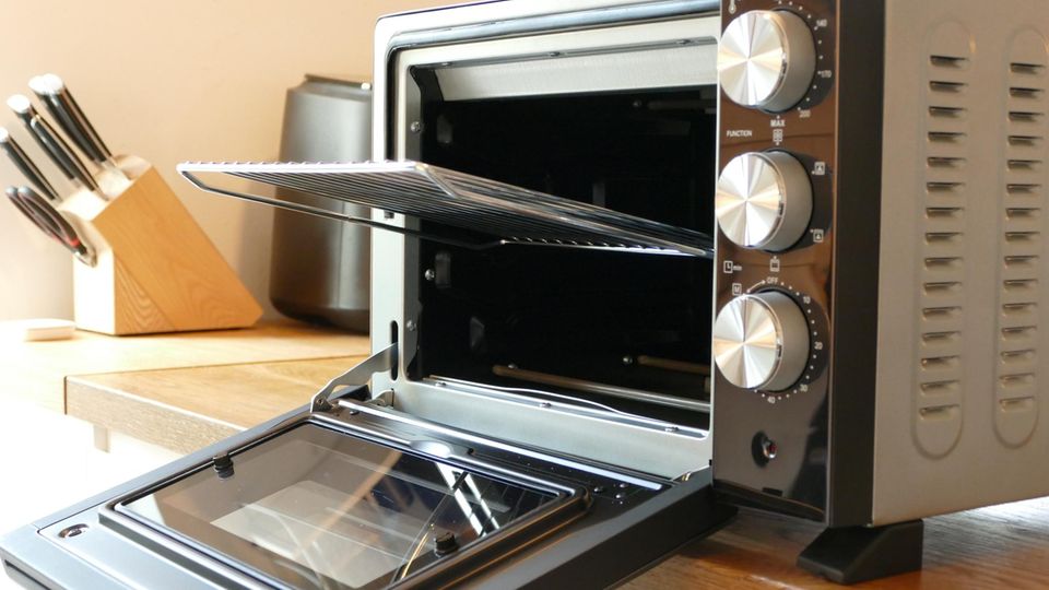 Minibackofen Test: Rommelsbacher BGS 1400