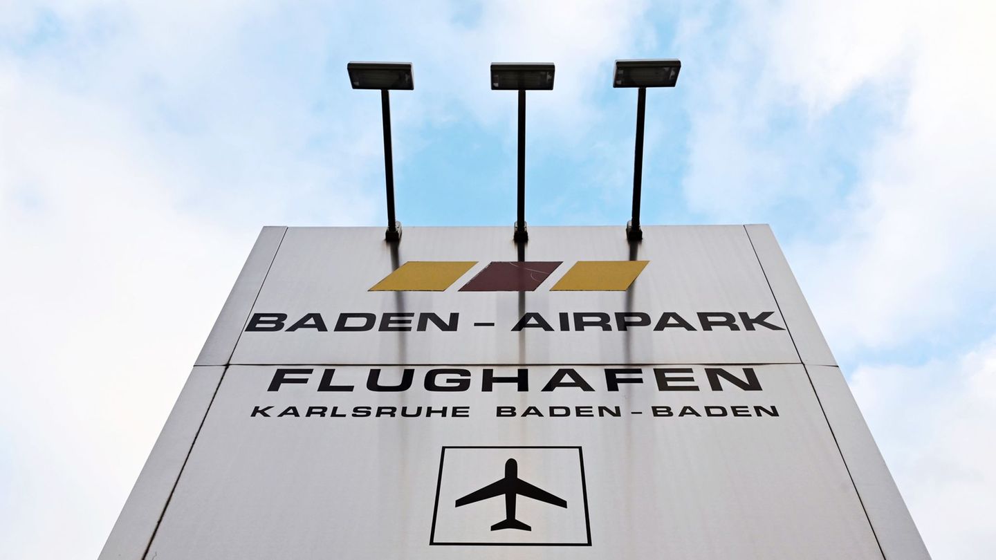 Erstmals nutzten mehr als 2 Millionen Passagiere den Baden-Airpark. (Foto-Archiv) Foto: Uli Deck/dpa