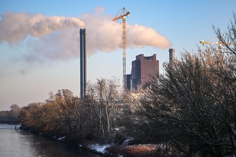 Die Stromversorgung im Berliner Südwesten ist wieder angelaufen. Foto: Britta Pedersen/dpa