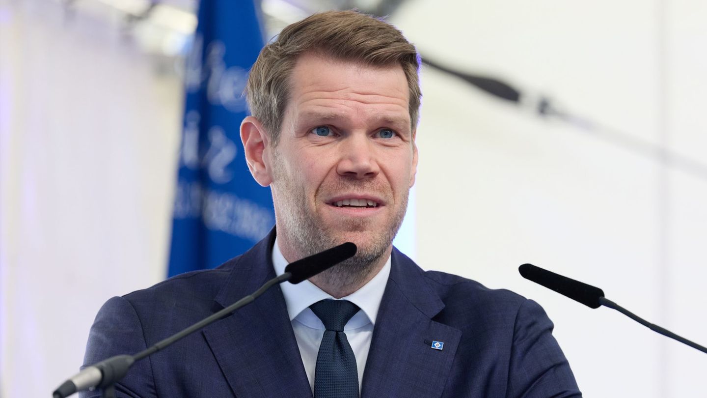 Vorerst allein in der Verantwortung: HSV-Finanzvorstand Eric Huwer (Archivbild) Foto: Georg Wendt/dpa