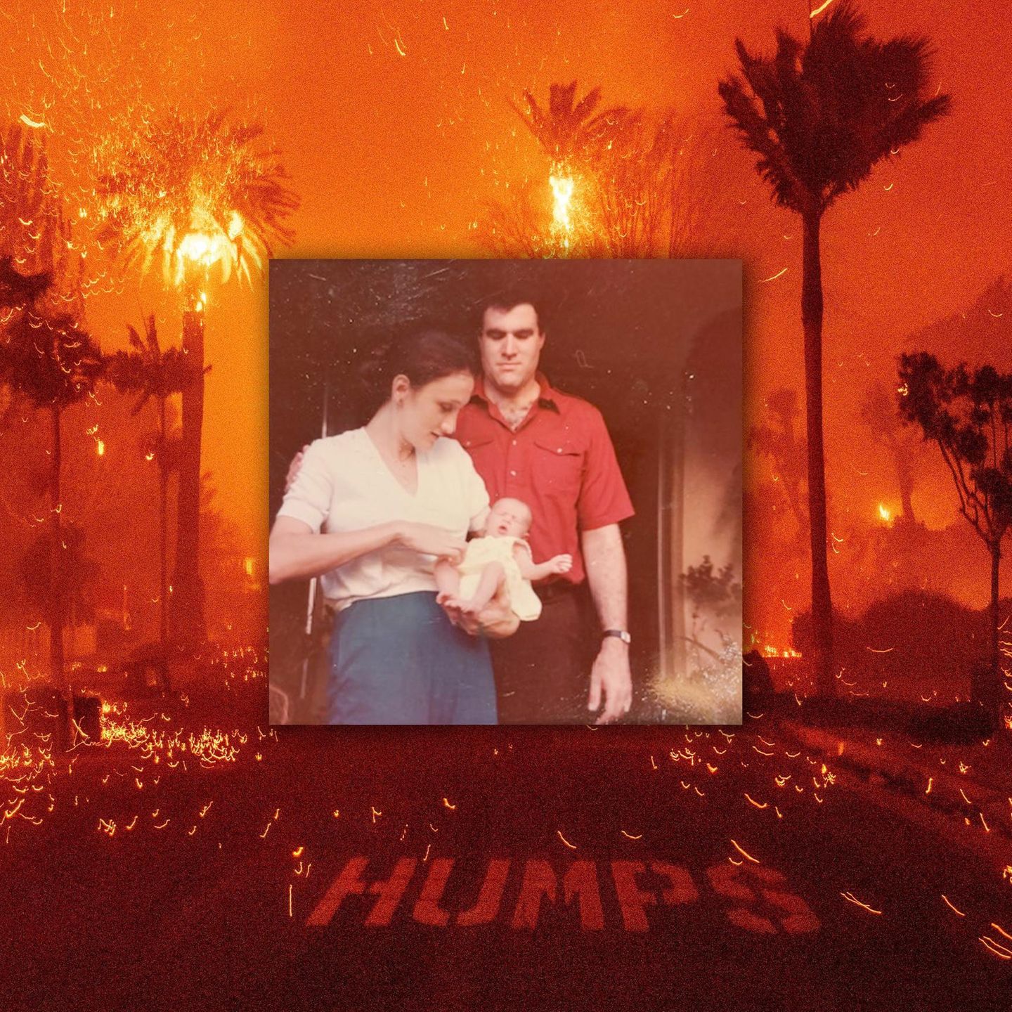 Das Familienbild der Neches vor Flammenkulisse in Los Angeles