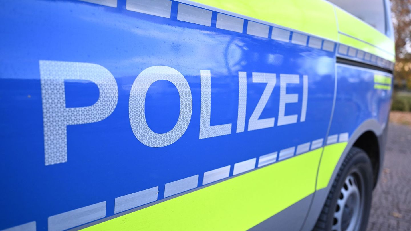 Nach dem Unfall ermittelt die Polizei gegen den 67 Jahre alten Autofahrer wegen fahrlässiger Körperverletzung. (Symbolbild) Foto