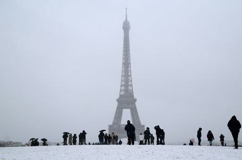 Eiffelturm im Schnee