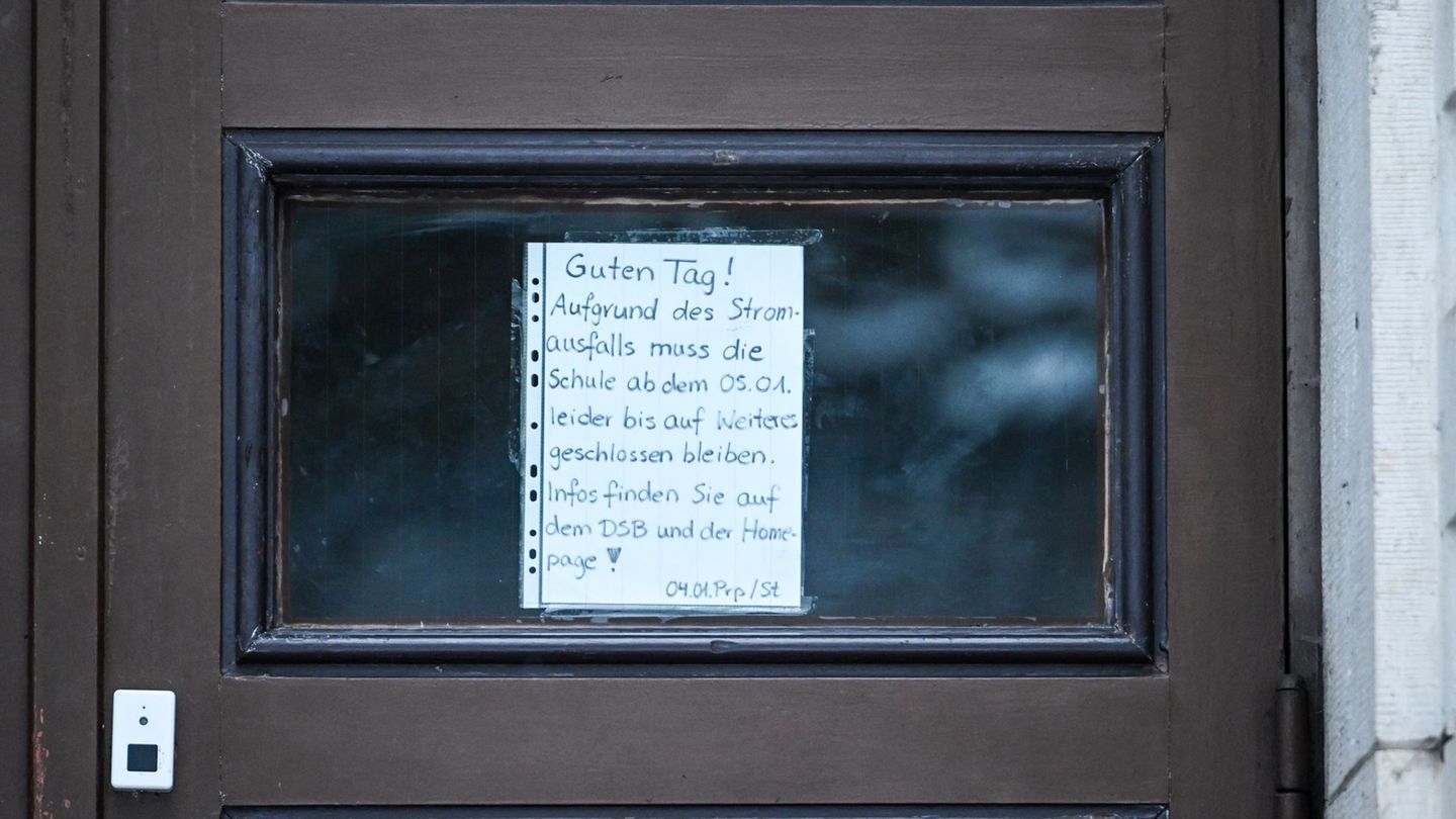 Fällt in der Schule der Strom aus, endet der Unterricht meist sofort: Viele Kinder müssen dann nach Hause geschickt werden. (Arc