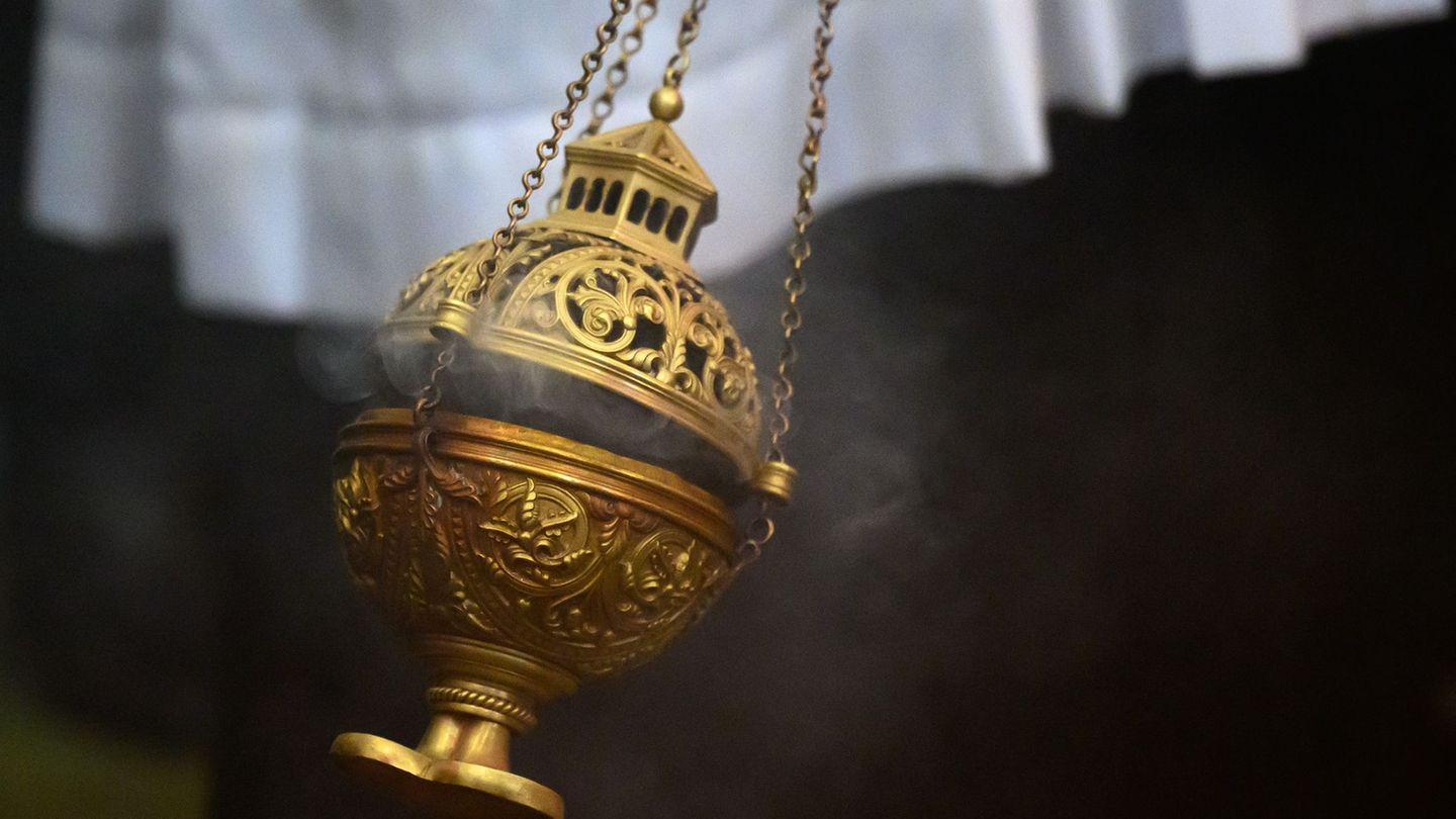 Vielleicht war es ein wenig zu viel des Segens: Weihrauch von Sternsingern hat in einem Münchner Kloster einen Brandalarm ausgel