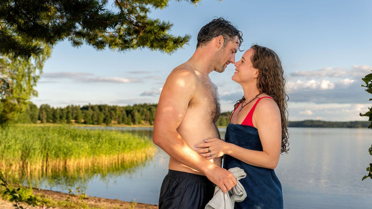 Liebst du mich? – Für Jule (Klara Deutschmann) und Paul (Ferdinand Seebacher) ist das gar keine Frage.