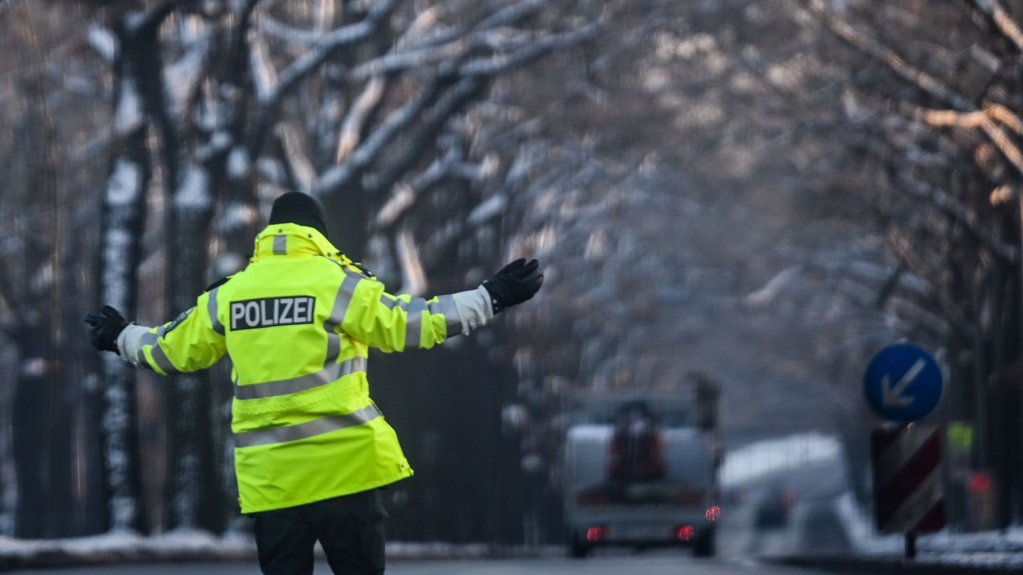 Die Berliner Polizei war während des Stromausfalls der vergangenen Tage an vielen Stellen gefragt. (Archivfoto) Foto: Britta Ped