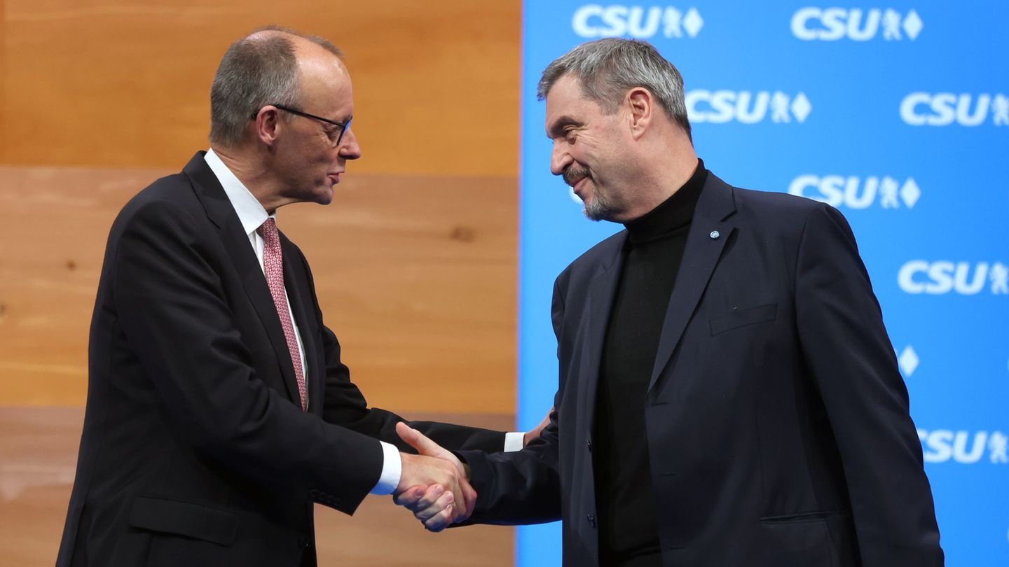 Friedrich Merz kommt das erste Mal als Kanzler zur CSU-Klausurtagung nach Seeon. Foto: Karl-Josef Hildenbrand/dpa