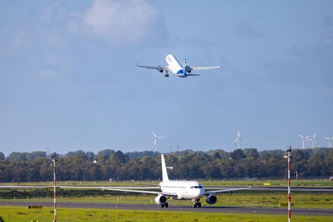 Nur ein Teil der Ausreisen von Menschen ohne gültigen Aufenthaltstitel wird mit staatlichen Mitteln gefördert. (Symbolbild) Foto