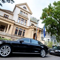 Insgesamt 20 Fahrer beschäftigt die niedersächsische Landesregierung. (Archivbild) Foto: Hauke-Christian Dittrich/dpa