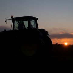 Wegen Bauernprotesten kommt es am Morgen zu Verkehrsbehinderungen an der A4-Autobahnauffahrt Schmölln. (Symbolbild) Foto: Marija