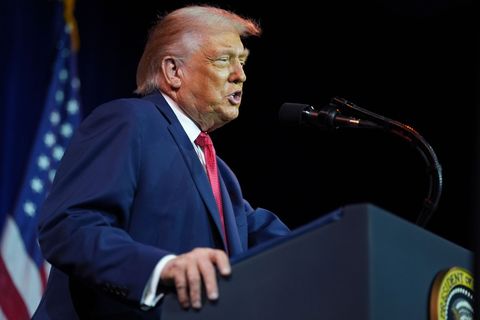 US-Präsident Donald Trump will US-Rüstungs- und Verteidigungsunternehmen erstmal keine Dividendenausschüttungen und Aktienrückkä