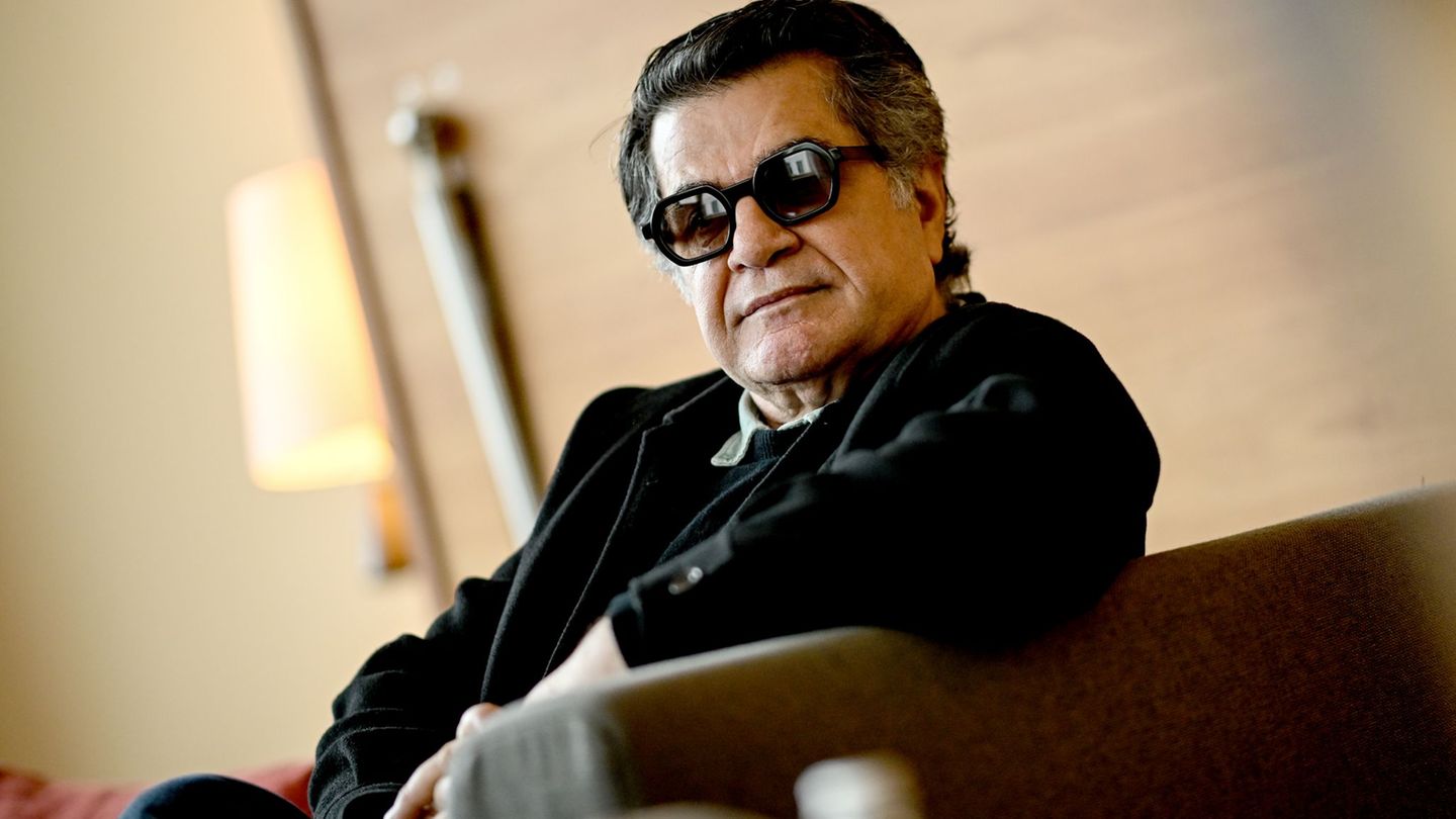 Jafar Panahi verarbeitet in seinem neuen Werk auch eigene Erfahrungen aus der Haft. Foto: Britta Pedersen/dpa