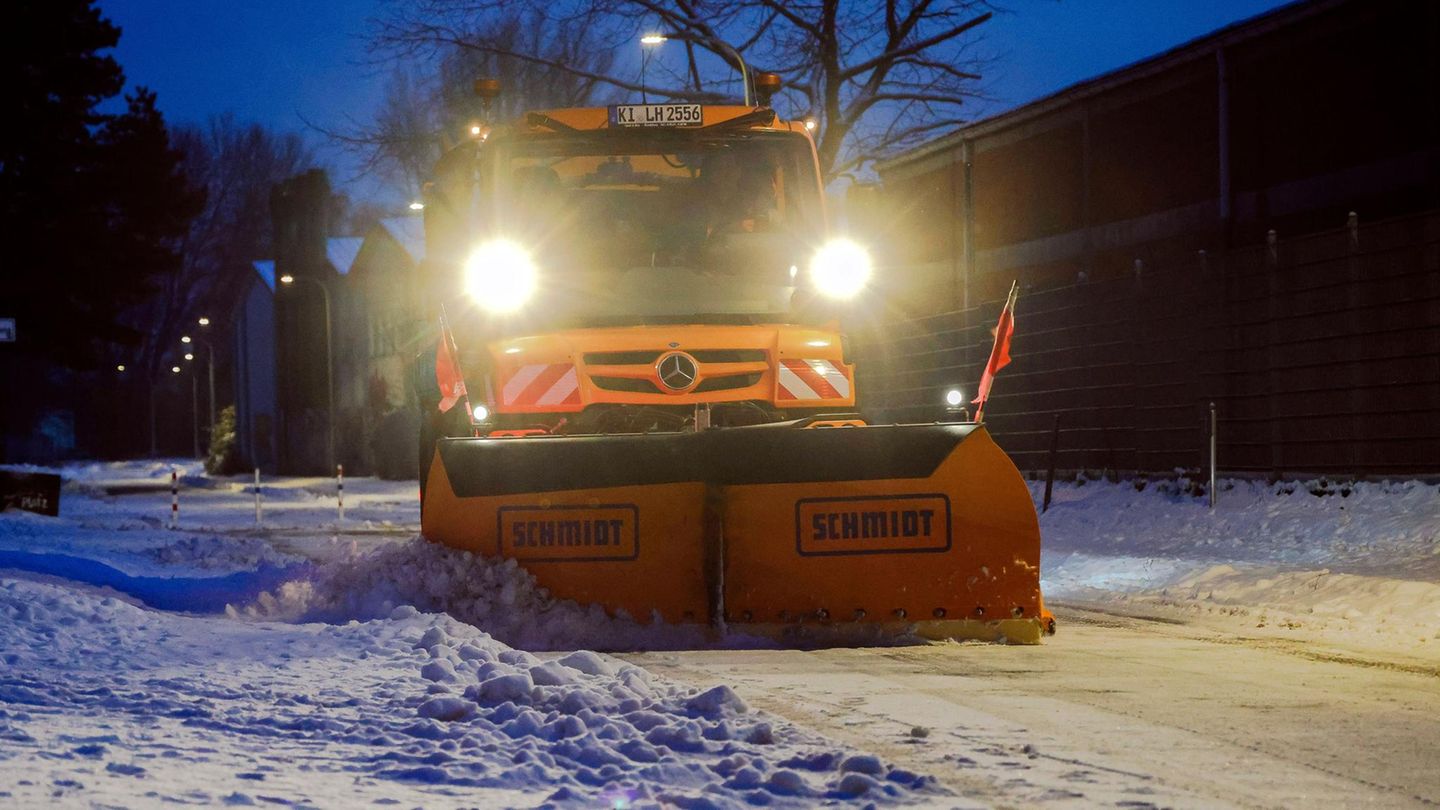 Newsblog zur Wetterlage: Deutschland droht Schneechaos – erstes Bundesland schließt alle Schulen