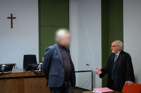 Ein früherer Mitarbeiter des Bistums Eichstätts verwaltete Millionen - und steht nun wegen Untreue und Bestechlichkeit vor Geric