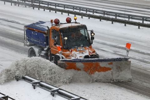 Schneepflug im Einsatz