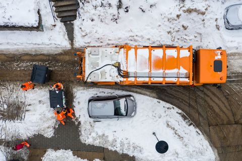 Der Winter kann für Müllwerker eine Herausforderung sein. (Symbolbild) Foto: Jan Woitas/dpa-Zentralbild/ZB