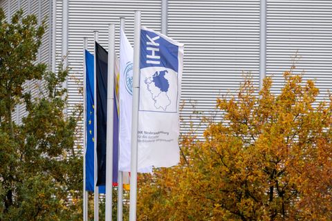 Industrie- und Handelskammern in MV hoffen auf Abschluss des Freihandelsabkommens. Foto: Stefan Sauer/dpa/ZB