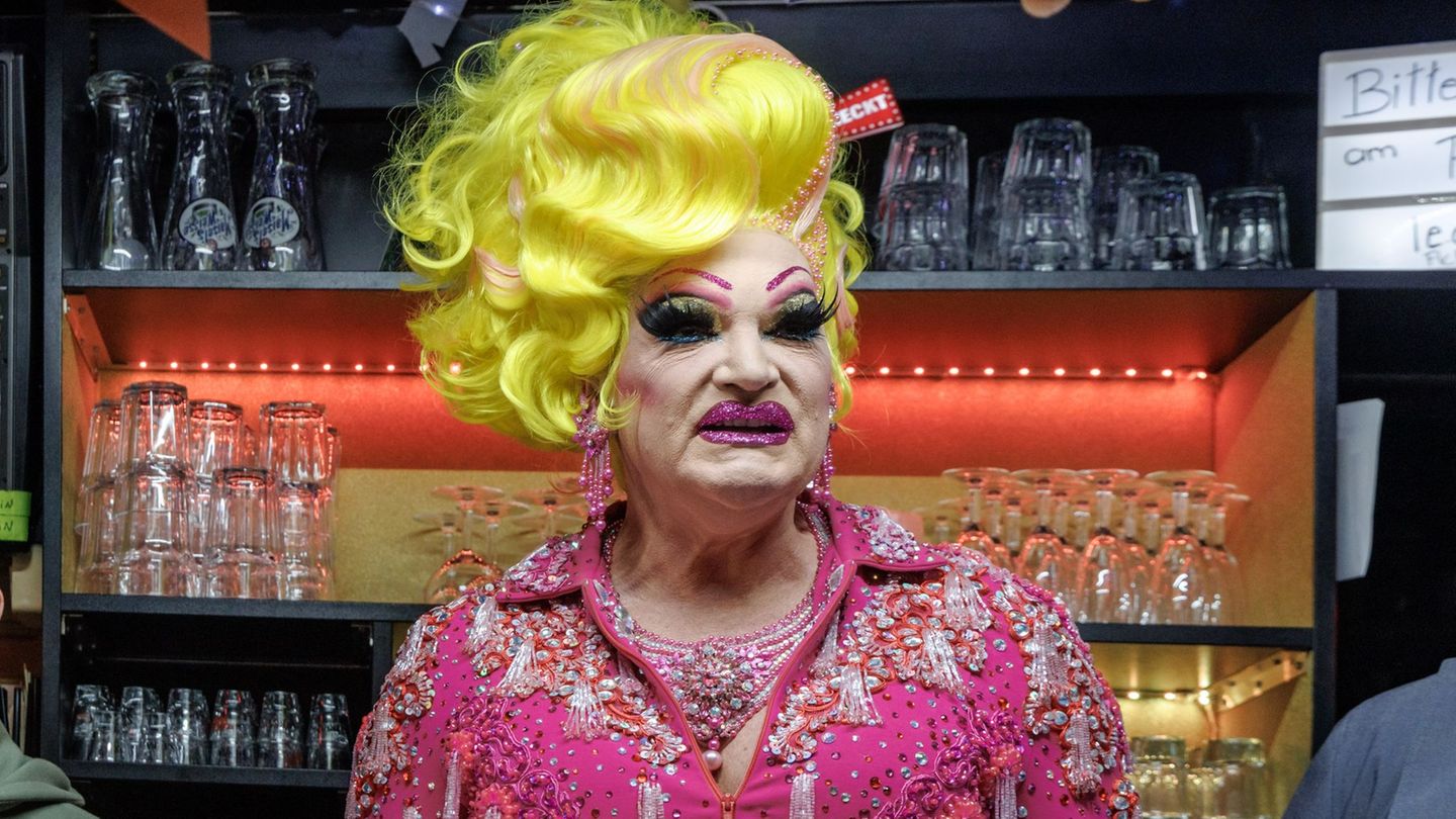 Die Dragqueen Olivia Jones sagte laut Mitteilung: "Ich bin zwar Sturm erprobt. Aber so was habe auch ich noch nicht erlebt". (Ar