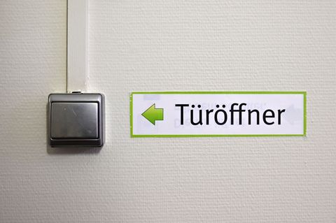 Die Behörden sollten mehr proaktiv Informationen für die Bürgerinnen und Bürger veröffentlichen, mahnt der Landesbeauftragte für