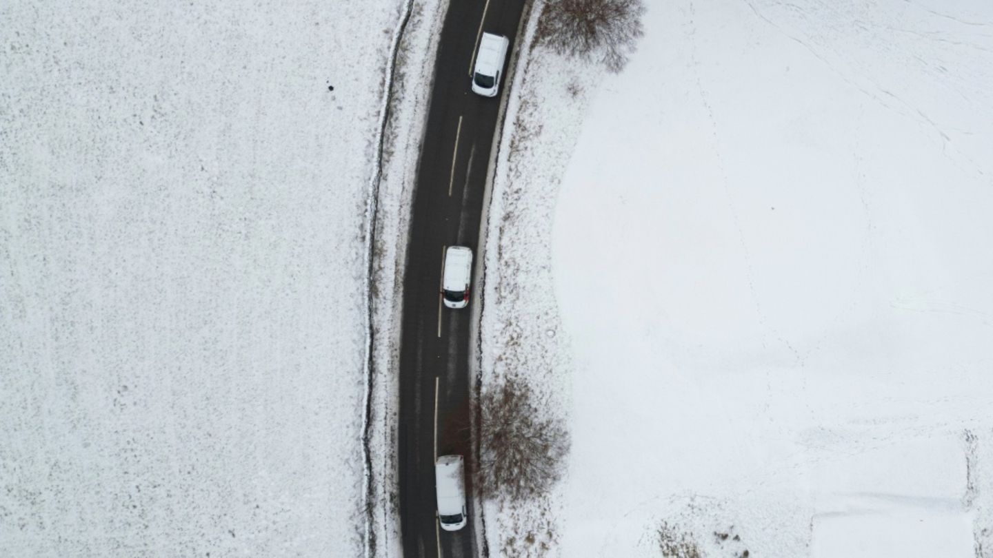 Schnee in Glossop in Nordengland