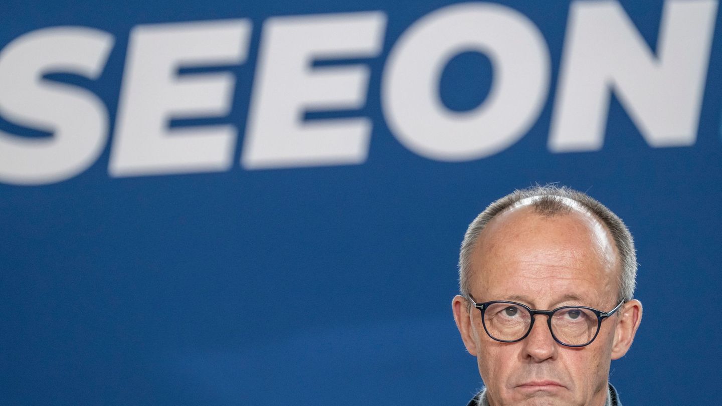 So richtigen Grund zur Freude hat Merz derzeit nicht. Innen- wie außenpolitisch stehen er und seine Bundesregierung vor gewaltig