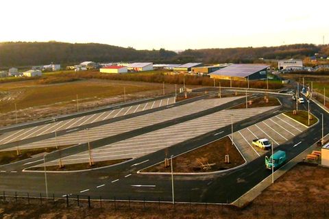In der Eifel ist ein neuer Sicherheitsparkplatz für Lkw eröffnet worden Foto: -/Bosch/dpa