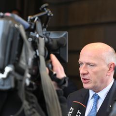 Im Fokus: Kai Wegner. Foto: Jens Kalaene/dpa