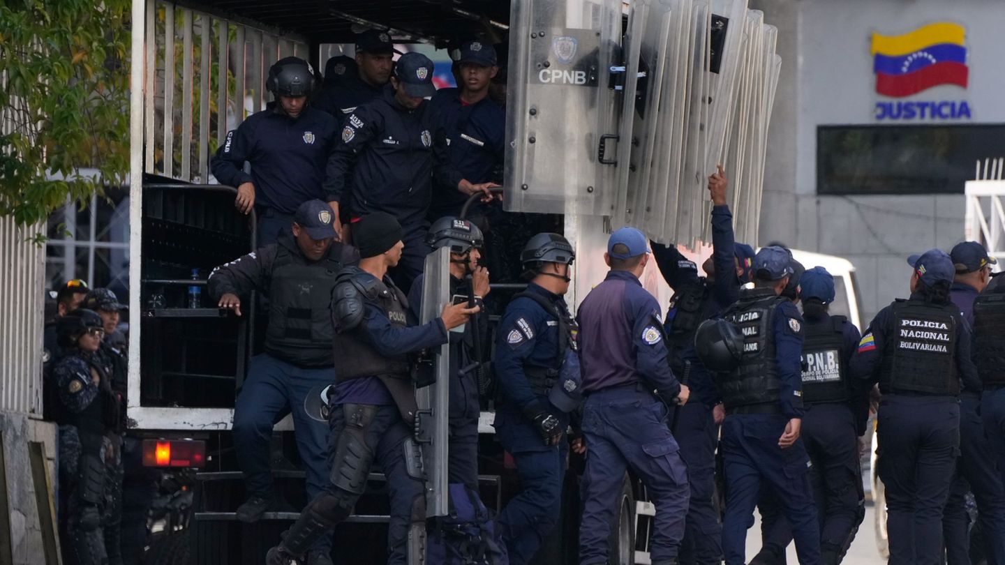 Trump nennt unter anderem die Freilassung politischer Gefangener als Grund für eine mögliche Entspannung zwischen den Ländern. (